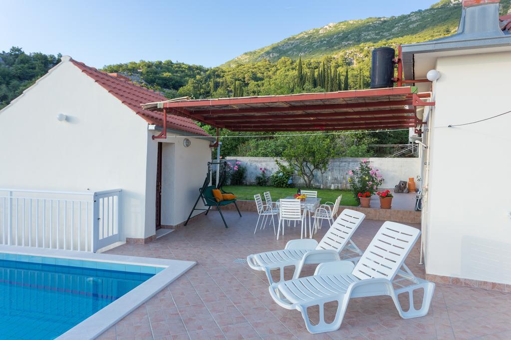 Gruda Holiday Home Urlovic מראה חיצוני תמונה