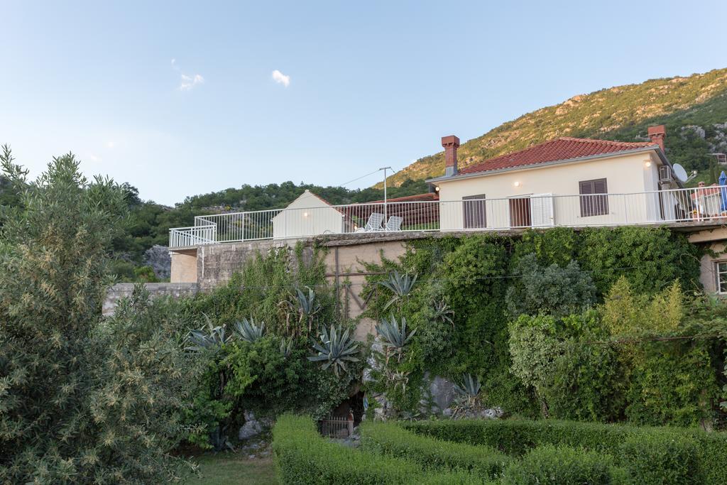 Gruda Holiday Home Urlovic מראה חיצוני תמונה